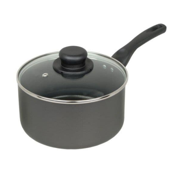 18cm alum saucepan.jpg